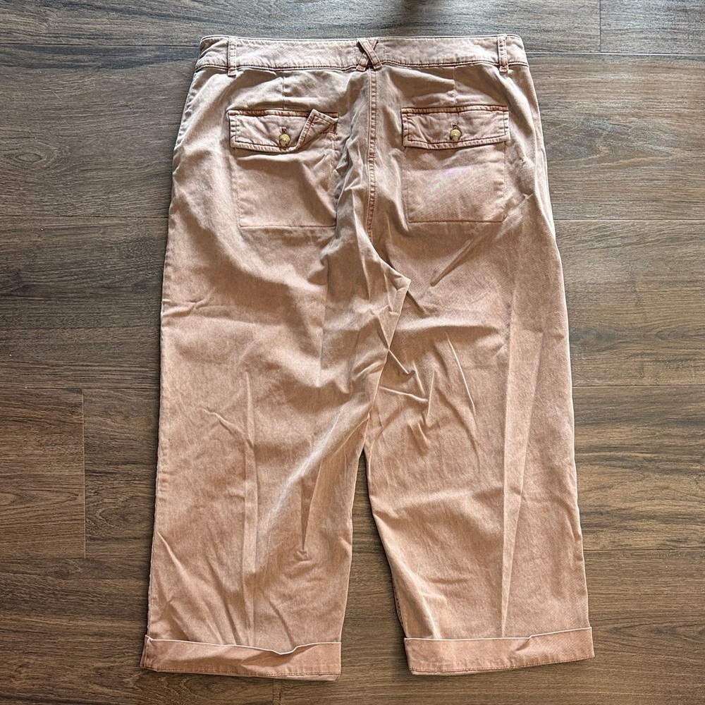 Women’s J.Jill Size 12 Light Brown Capris - Picture 2 of 4